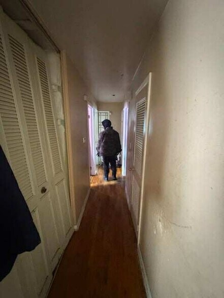 Building Photo - 622 W York Ave