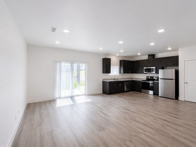 Building Photo - The Townes at Mill End | 1 MONTH FREE When You Sign a 15-Mo Lease! BRAND NEW Townhome in the Desi...