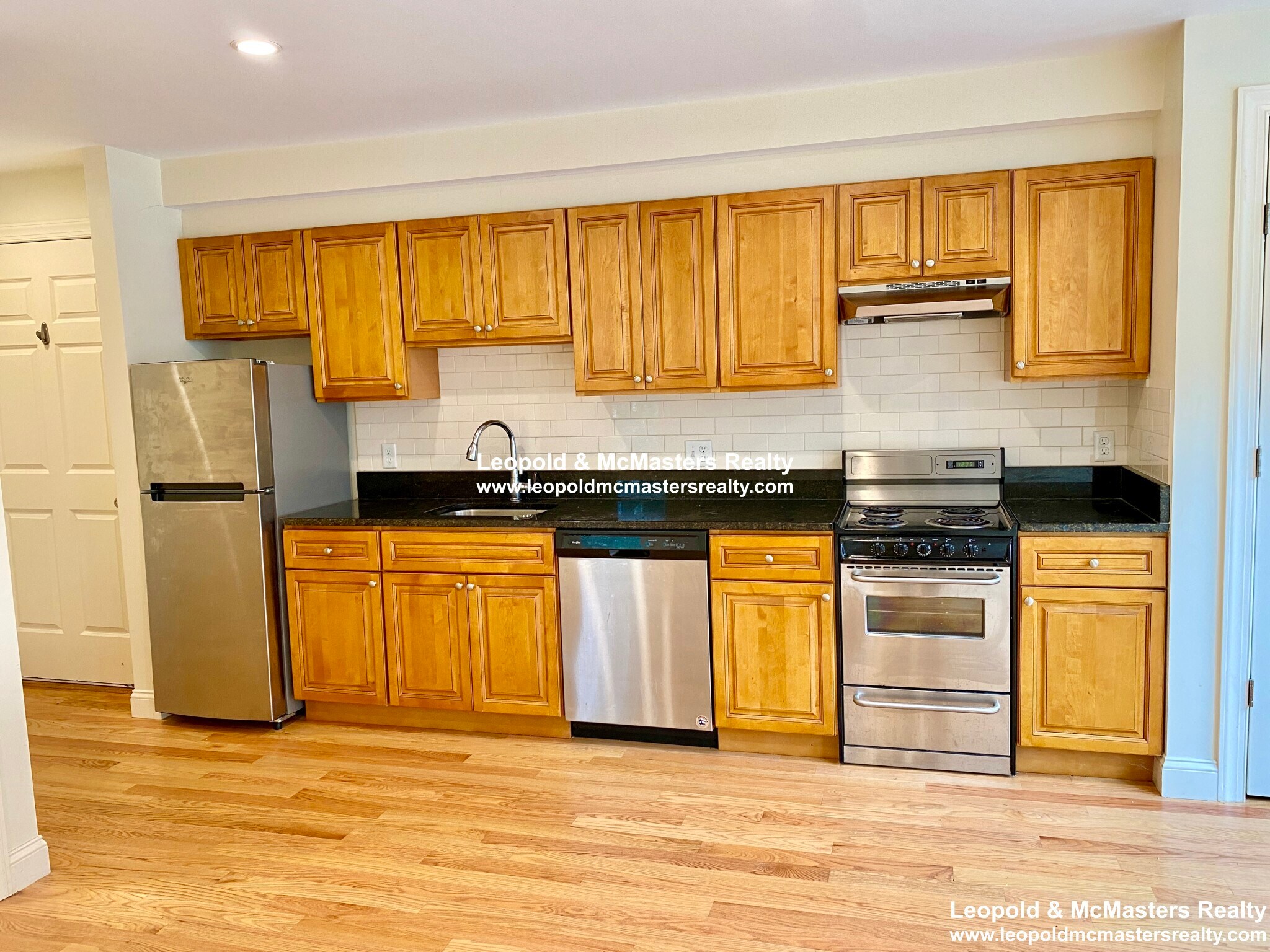 Building Photo - 380 Harvard St