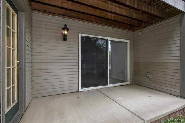 Building Photo - 28139 Carlton Way Dr