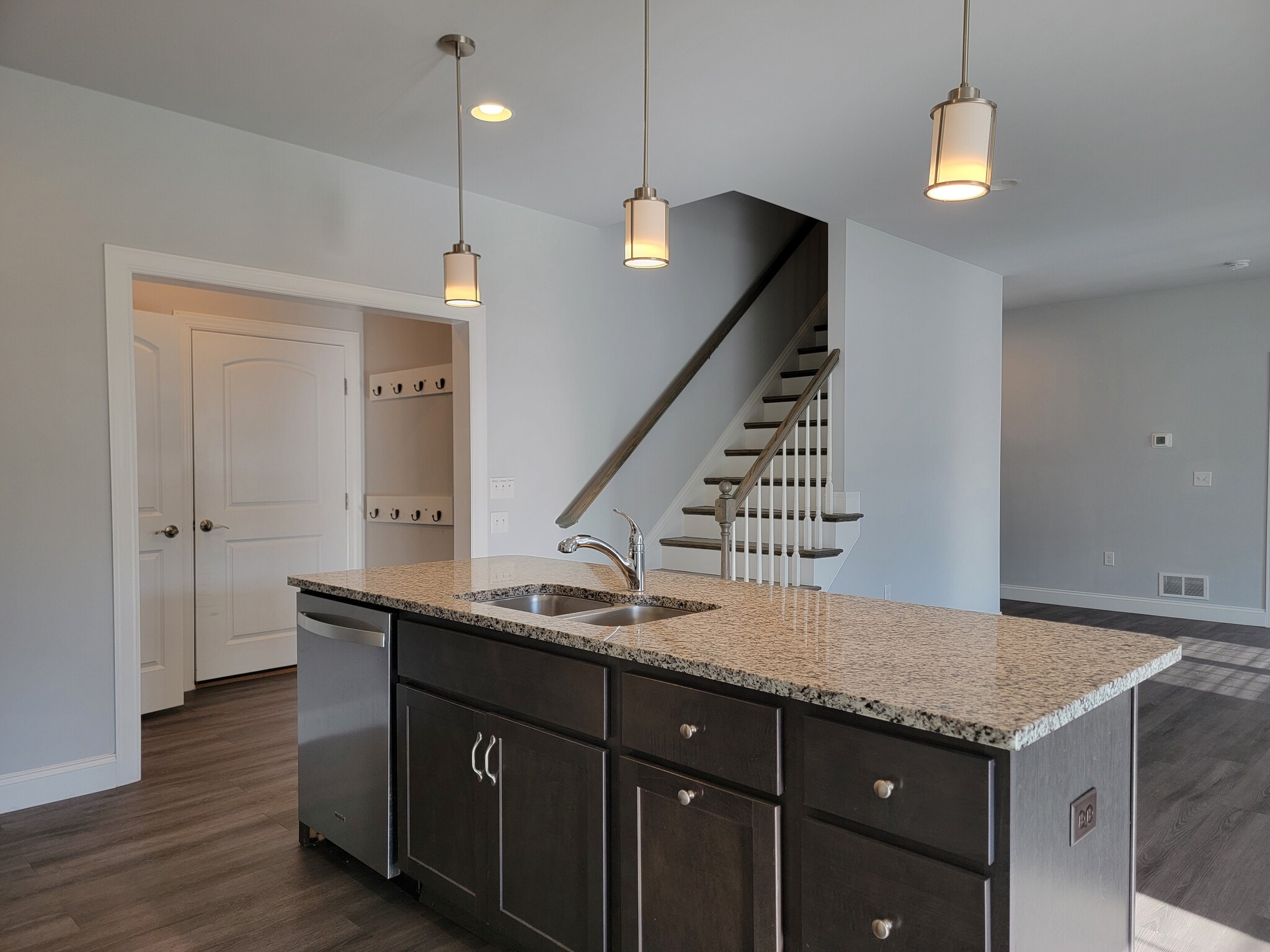 Building Photo - 213 Buckton Dr