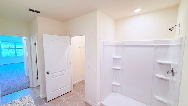 Building Photo - Brand New 3BR Home in Haines City | Washer & Dryer + HOA Community