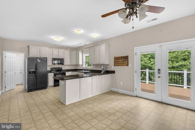 Building Photo - 11489 Lynx Dr
