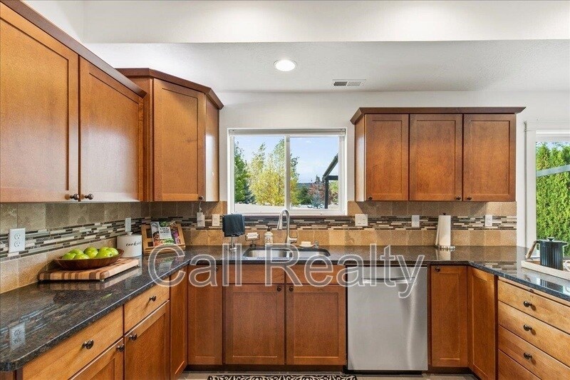 Building Photo - 2522 W Juliann Ct