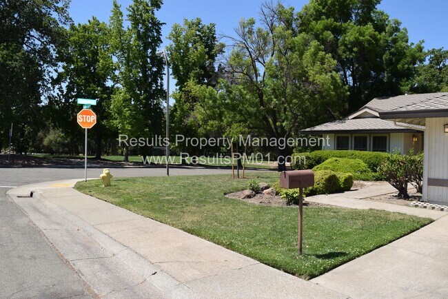 Building Photo - Tranquil Roseville Location