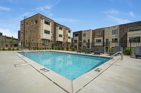 Building Photo - 704 Inspiration Blvd