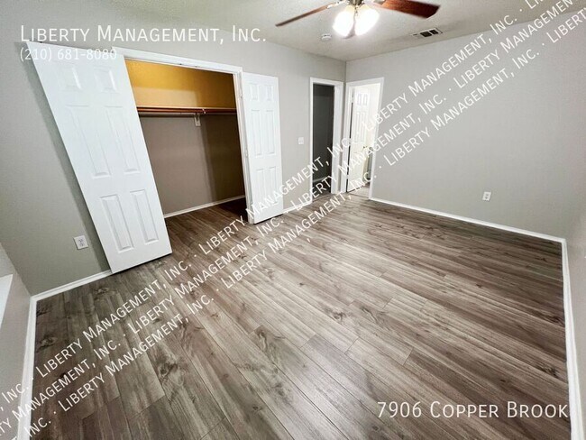 Building Photo - 7906 Copper Brk