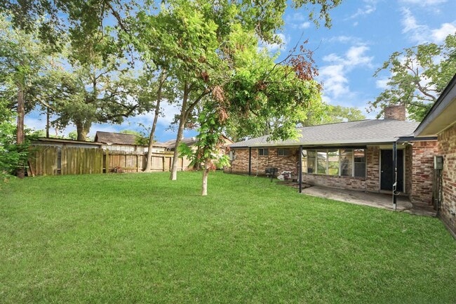 Building Photo - 15135 Chipman Ln.