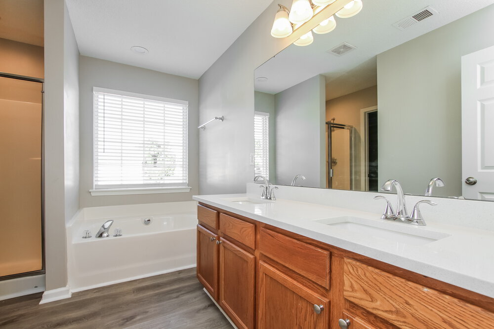 Building Photo - 226 Everett Park Dr