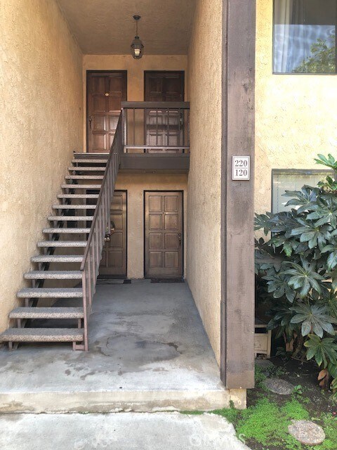 Building Photo - 1304 Mountain Ave