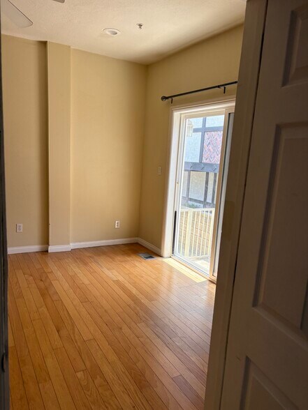 Master Bedroom/with Fan - 517 N Irena Ave