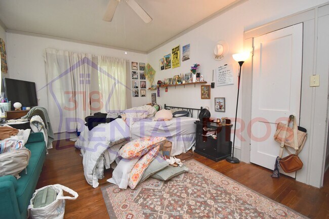 Building Photo - 3 Bed 2 Bath Home Within Walking Distance to Tech!