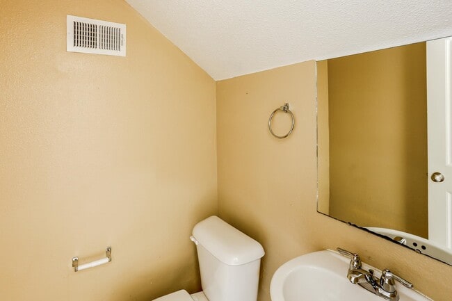 Building Photo - 10063 Chariden Dr