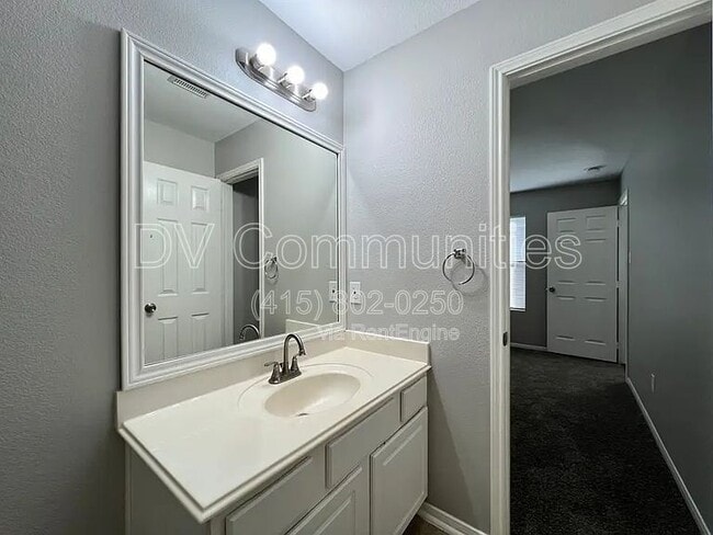 Building Photo - 7310 Foxbrook Dr