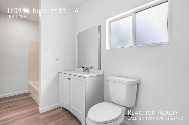 Building Photo - 1659 W Nicolet St