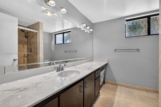 Building Photo - 491 Ives Dairy Rd