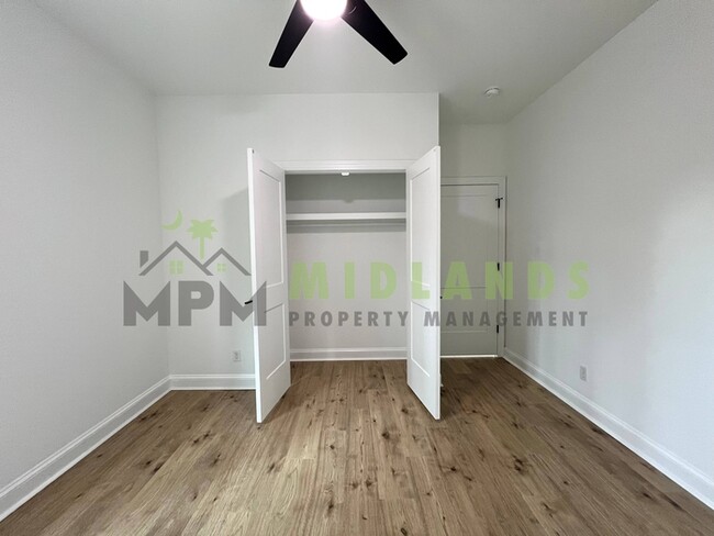 Building Photo - 1510 Noble Ave