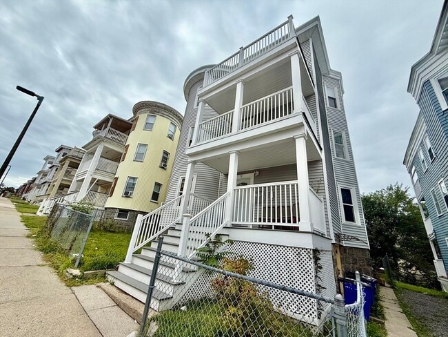Building Photo - 11 Fairmount St