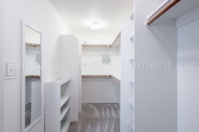 Building Photo - 3 Bedroom + Office, 2 Bath Home with Solar...