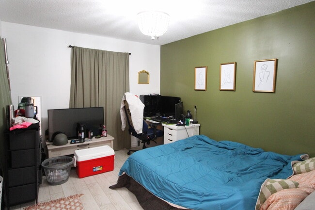 Building Photo - 41 Moriarty St NW