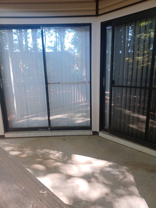 Building Photo - 4525 Sharon Chase Dr