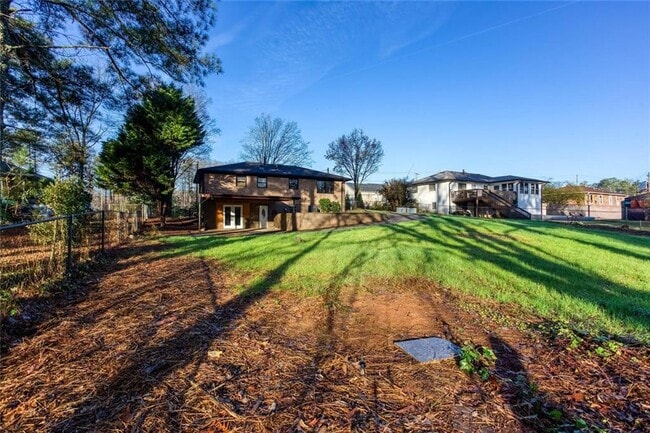 Building Photo - 2663 Hicks Rd