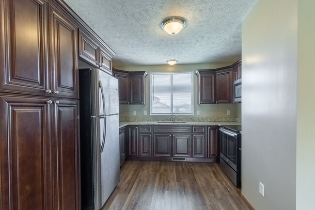 Building Photo - Beautiful Newer Home In South Lincoln