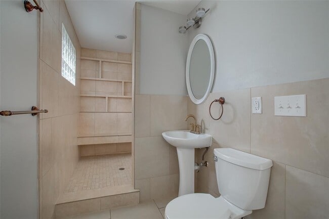 Building Photo - 4500 Avenue H