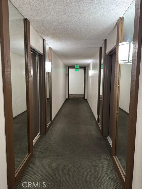 Building Photo - 700 W 3rd St