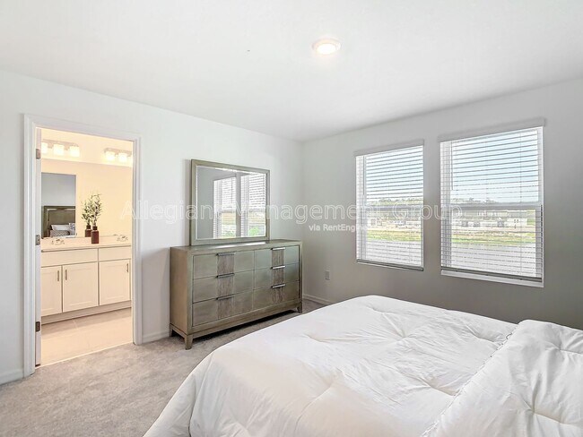 Building Photo - 3588 Landing Net Dr