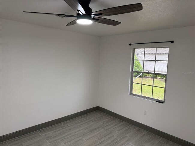 Building Photo - 1800 Demastus Ln