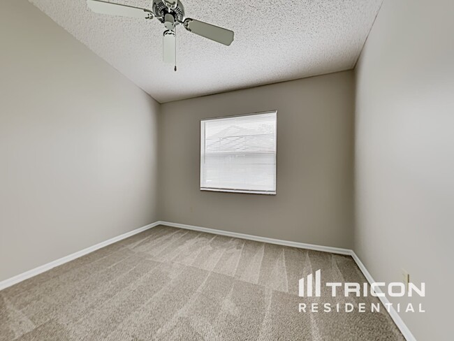Building Photo - 7352 Cone Shell Dr