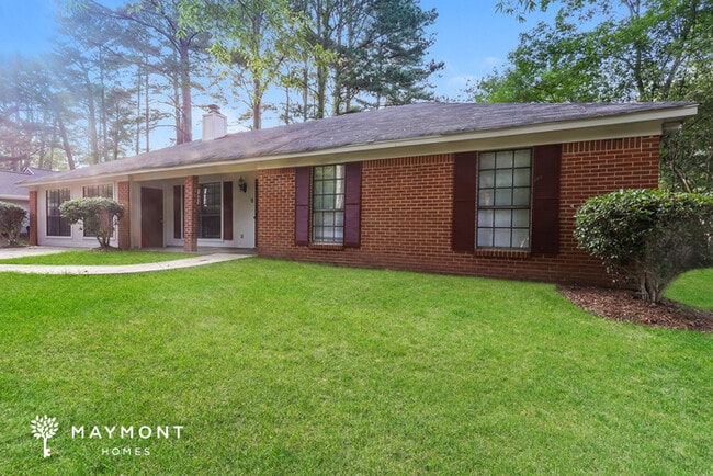 Building Photo - 195 Dogwood Cir