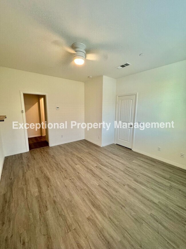Building Photo - 5596 Turley Wy