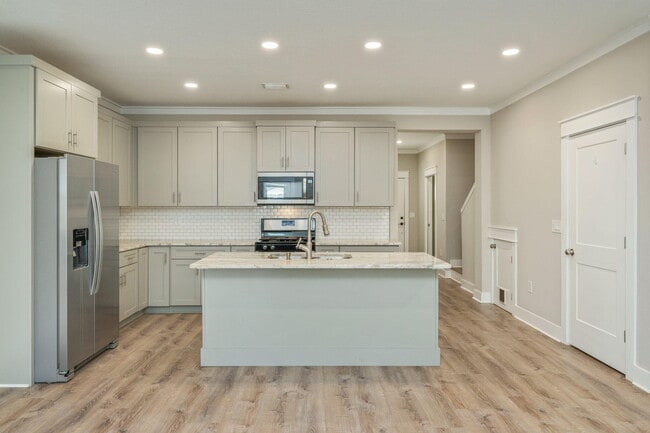 Building Photo - 3 Praiseworthy Dr