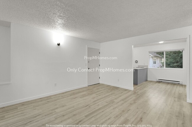 Building Photo - Updated Two Bedroom Unit - First Month Free!