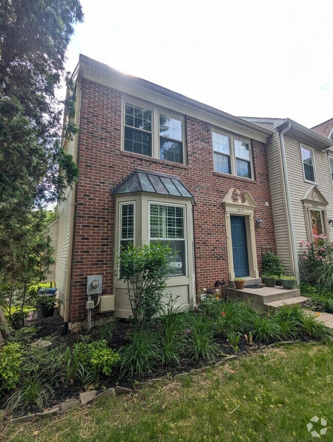 Building Photo - Nature Lover’s Dream! Beautiful 3-Bedroom ...