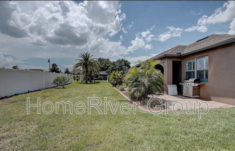 Building Photo - 581 Vista Sol Dr