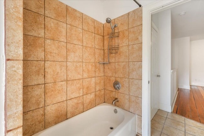 Building Photo - 216 W Anderson St