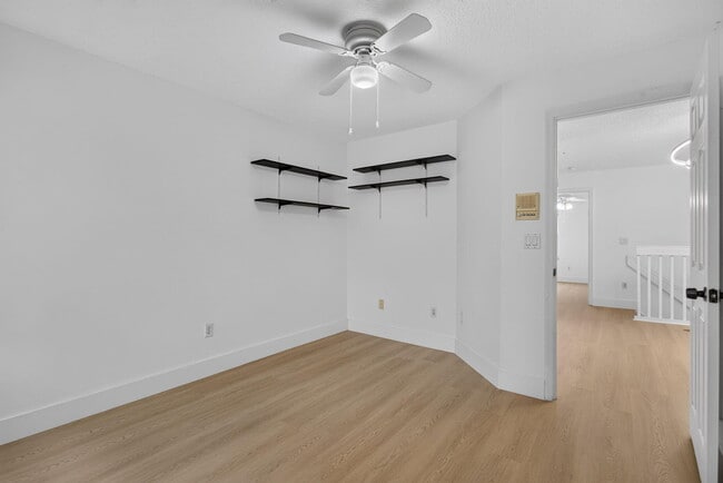 Building Photo - 7087 NW 78th Pl