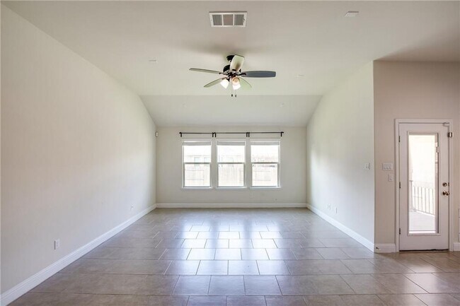 Building Photo - 3409 De Torres Cir