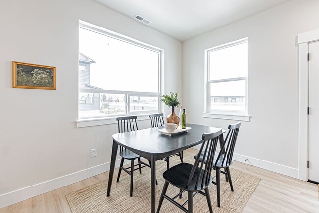 Building Photo - 455 Blue Spruce