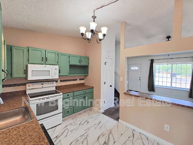 Building Photo - 3415 Kirkwood Dr