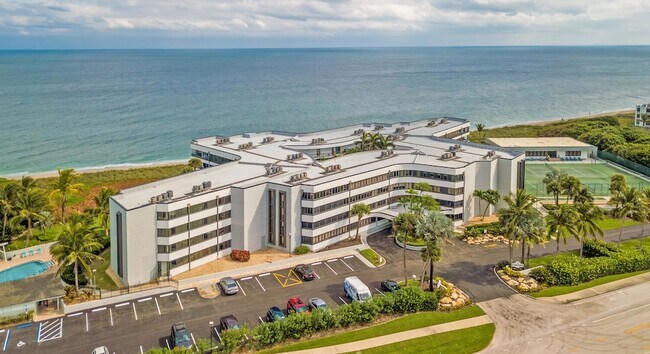 Building Photo - 1357 NE Ocean Blvd