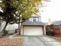 Building Photo - 2250 Sandcastle Way