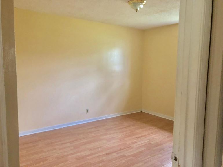 Bedroom 1 - 311 belcher rd