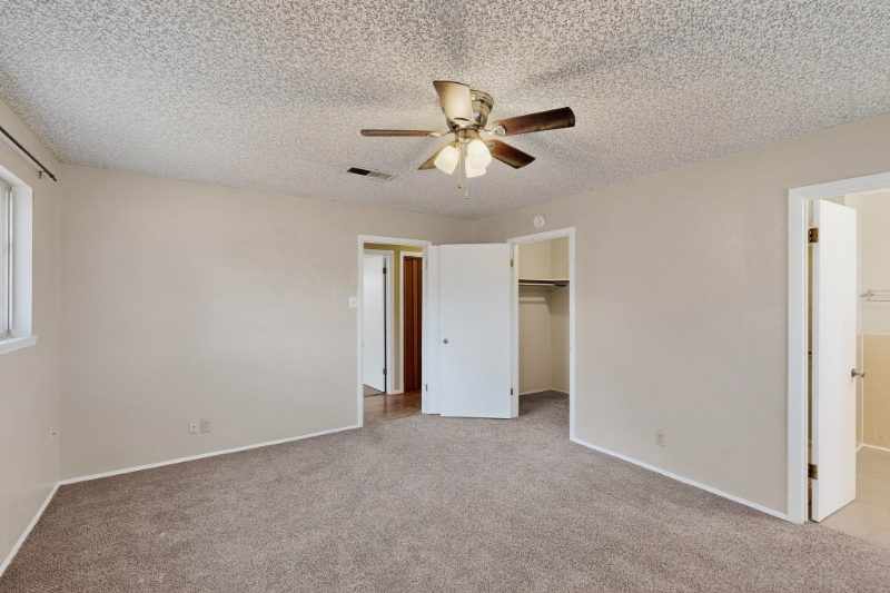 Building Photo - 7029 Veranda Rd NE