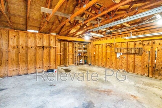 Building Photo - 1311 Miles Ave
