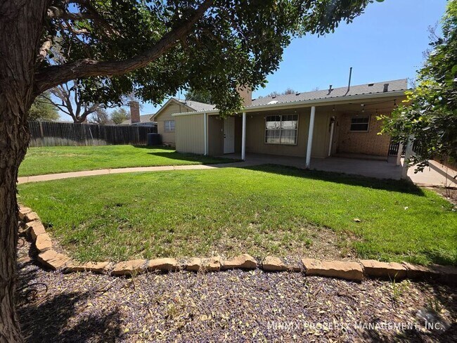 Building Photo - 3216 Camarie Ave