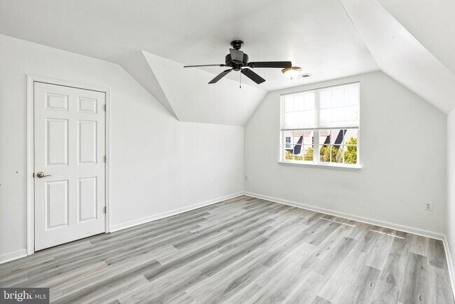 Building Photo - 1824 Cedar Cove Way